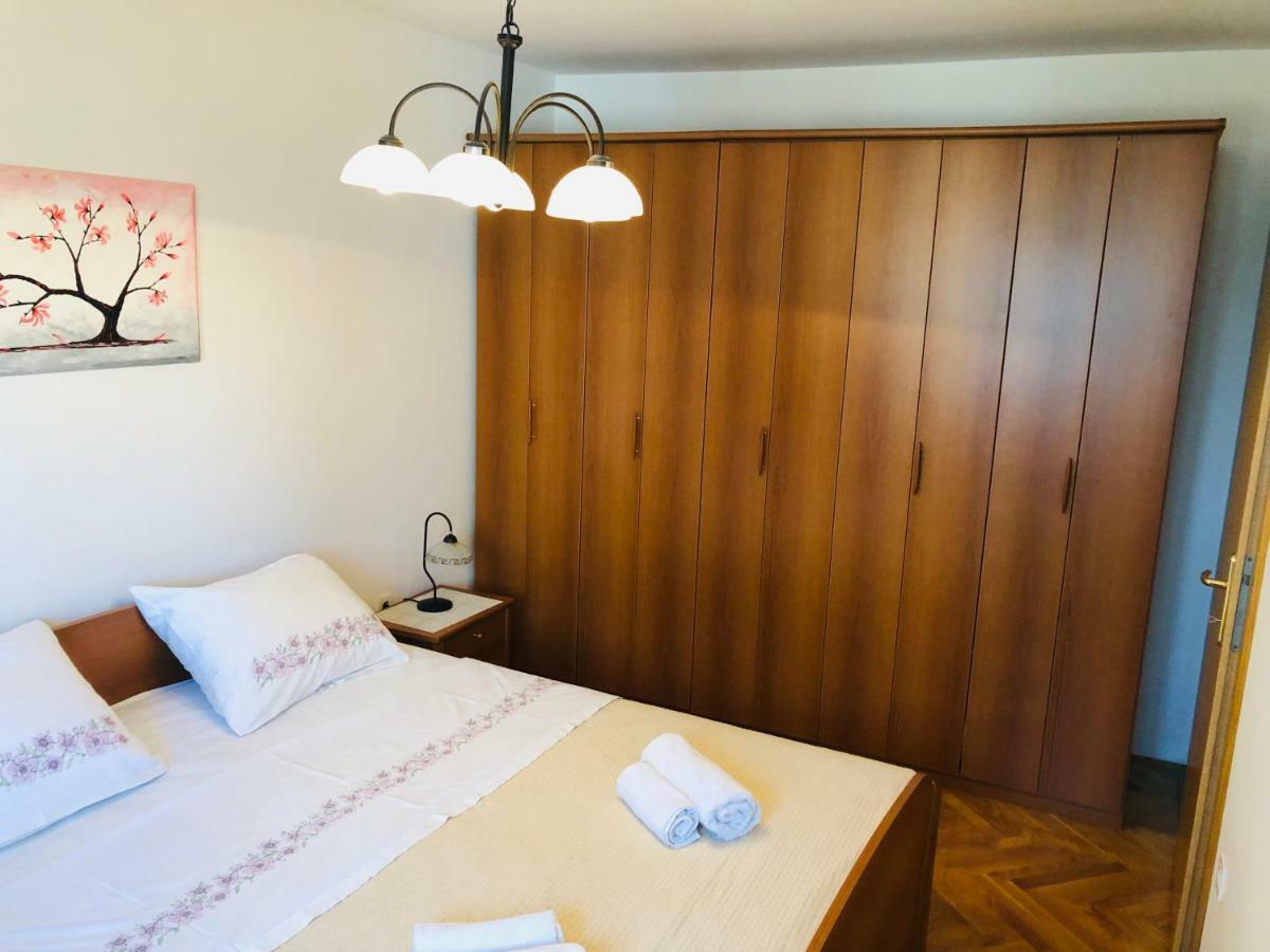 Apartman Rosita 1 *